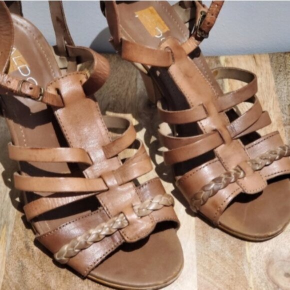 Aldo Fine leather Strappy Sandals with triangle heel- 38EURO (8.5US) - Picture 5 of 16